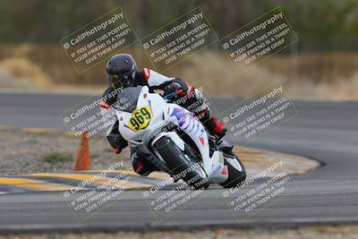 media/Jan-15-2023-SoCal Trackdays (Sun) [[c1237a034a]]/Turn 3 (1115am)/